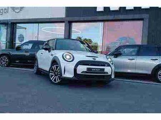 mini-cooper-se-premium-classic