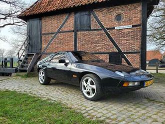 porsche 928 - handgeschakeld, met werk