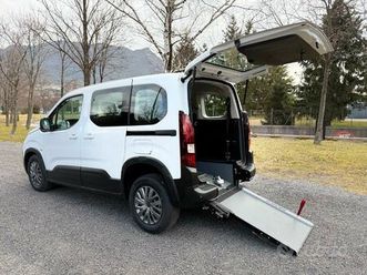 peugeot rifter auto per disabili