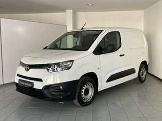 toyota proace city furgone city 1.5d 100cv s&s l1 s comfort del 2020 usata a barletta