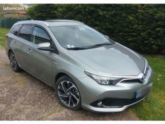 TOYOTA AURIS TOURING SPORTS toyota-auris-touring-sport-design-hybride