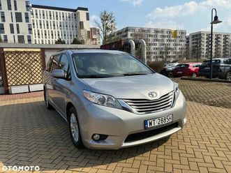 toyota-sienna-3-5-v6-xle-awd