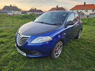 2014-chrysler-ypsilon-s-series-start-stop-1-2-petrol-man-5-speed-5-dr-hat-gbp35-tax-new-mot