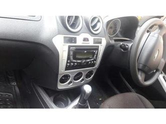 2015 ford figo 1.2p ambiente mt