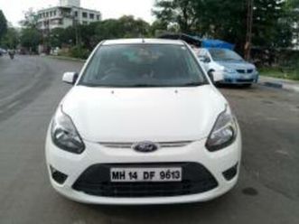 ford figo 1.4 tdci titanium 2012