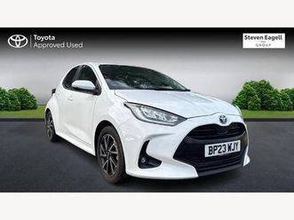toyota yaris design hatchback's 1.5 vvt-h design e-cvt euro 6 (start/stop) 5dr