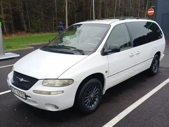 chrysler-grand-voyager-cena-2-100-eur-3-8-4x4