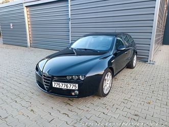alfa romeo 159 3,2jts v6,q4,distinctive 2007