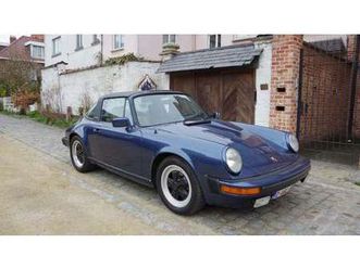 1980-porsche-911-bleu-fonce-manuel-5-vitesses-conduite-a