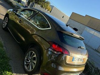 CITROEN DS4 citroen-ds4-hdi-110-so-chic-2012