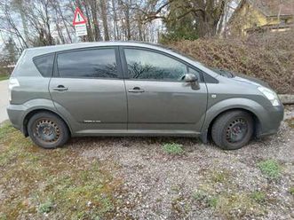 toyota-corolla-verso-2-2-d-4d-135-linea-sol-ds