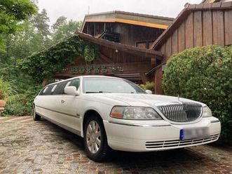 lincoln town car stretchlimousine 8,60 m 9 personen