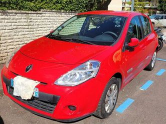 RENAULT CLIO clio-iii-1-2-16v-75-alize