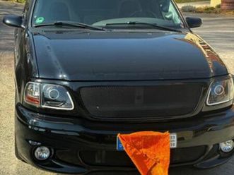 ford-f-150-svt-lightning