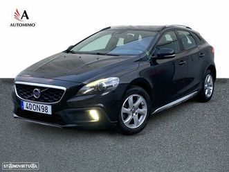 volvo-v40-cross-country-1-6-d2-momentum