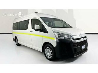 2019-toyota-hiace-commuter-12-seats-for-sale-54-980
