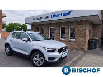 VOLVO XC40 T2 volvo-xc40-t2-momentum-core-kamera-business-pak