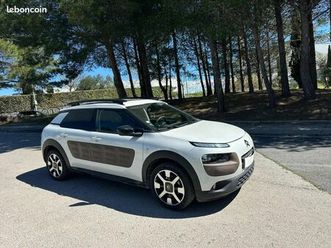citroen-c4-cactus-1-2-essence-82cv-shine-2014
