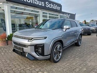 kgm actyon 1.5t-gdi 4wd at lux, 2tone, red int.