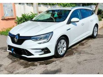 sporter-1-5-blue-dci-business-115cv