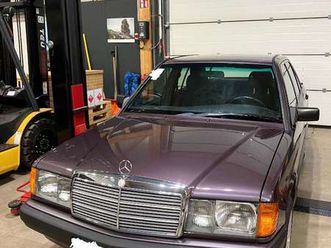 mercedes-benz-190-e-1-8