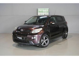 li-class-breadcrumbs-module-list-item-zg-6q-toyota-urban-cruiser-1-4-d-4d-ol