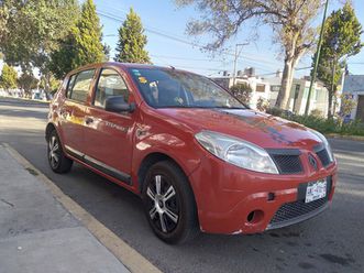 RENAULT SANDERO renault-sandero-2010