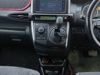 toyota-wish-2016