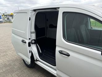 cargo-2-0-tdi-102ps-candy-weiss-klima