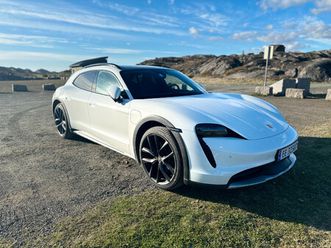 4-cross-turismo-21-bose-r-adap-cruise-sport-chrono