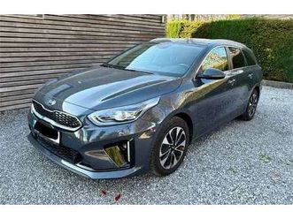 KIA CEED SPORTY WAGON 1-6-gdi-phev-business-line-dct