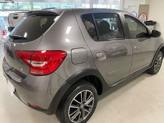 sandero intense1.6 automático cvt valor fipe 69 por 58 mil impecável