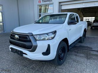 toyota hilux 2025 ετοιμοπαραδοτο 2.8 extra cab advance