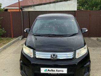 HONDA FREED SPIKE