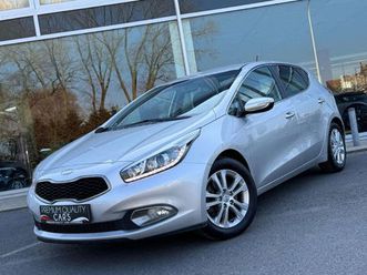 cee'd-1-4i-camera-navi-bt-cruise-119-000-km