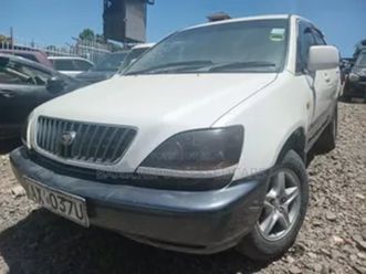 toyota-harrier-2000-white
