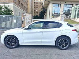 veloce-q4-210cv-guida-automatica