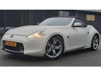 nissan 370z - 3.7 v6/338pk/aut/7 traps/xenon/navi/recaro/nismo/top