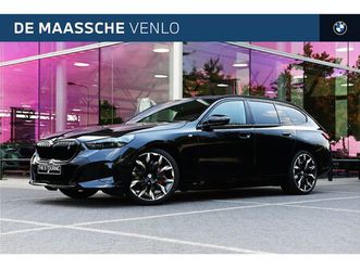 bmw i5 touring - edrive40 m sport / panoramadak / trekhaak / bowers & wilkins / m multifunctionele stoelen