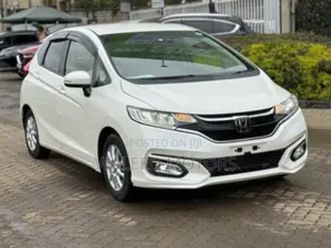 honda-fit-sport-2018-pearl