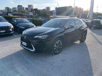 ux ux hybrid 4wd luxury