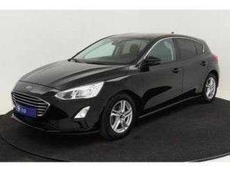 2-ford-focus-2388-trend-gps-parkassist-ford-2ememain
