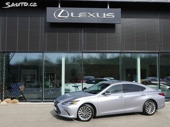 lexus-es-300h-luxury