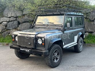 land-rover defender 90 2.5td5 techo duro tomb raider