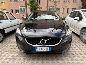 volvo v40 (2012-2020) - 2018