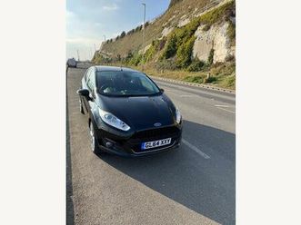 1.0t ecoboost titanium euro 5 (start/stop) 5dr