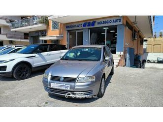 auto in ottime condizioni sia interno che esterno