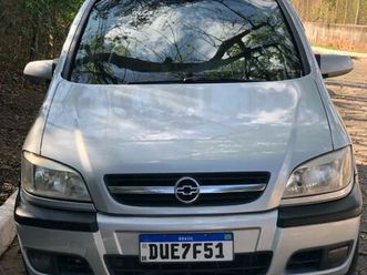 linda-zafira-elite-topo-de-linha-com-teto-solar