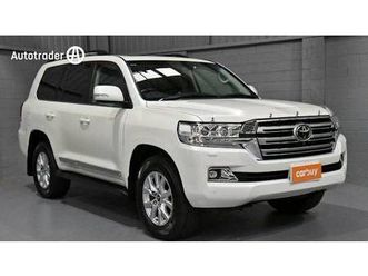 2019-toyota-landcruiser-lc200-sahara-4x4-for-sale-103-995
