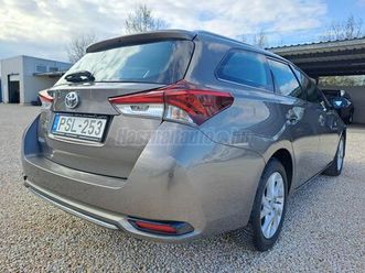 elado-hasznalt-toyota-auris-touring-sports-1-6-active-my17-comfort-132-le-afas-magyaro